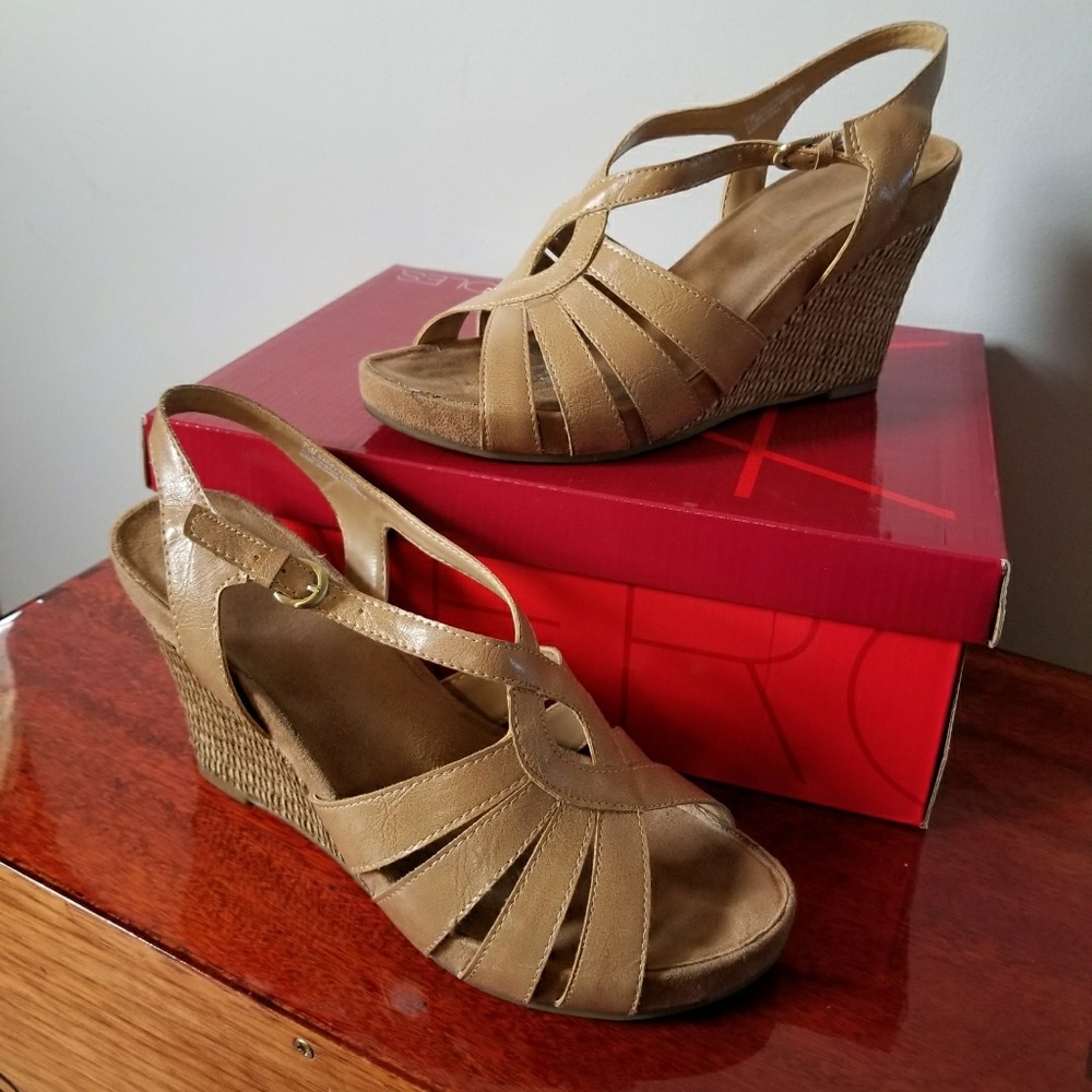 Aerosoles Wedge Sandals